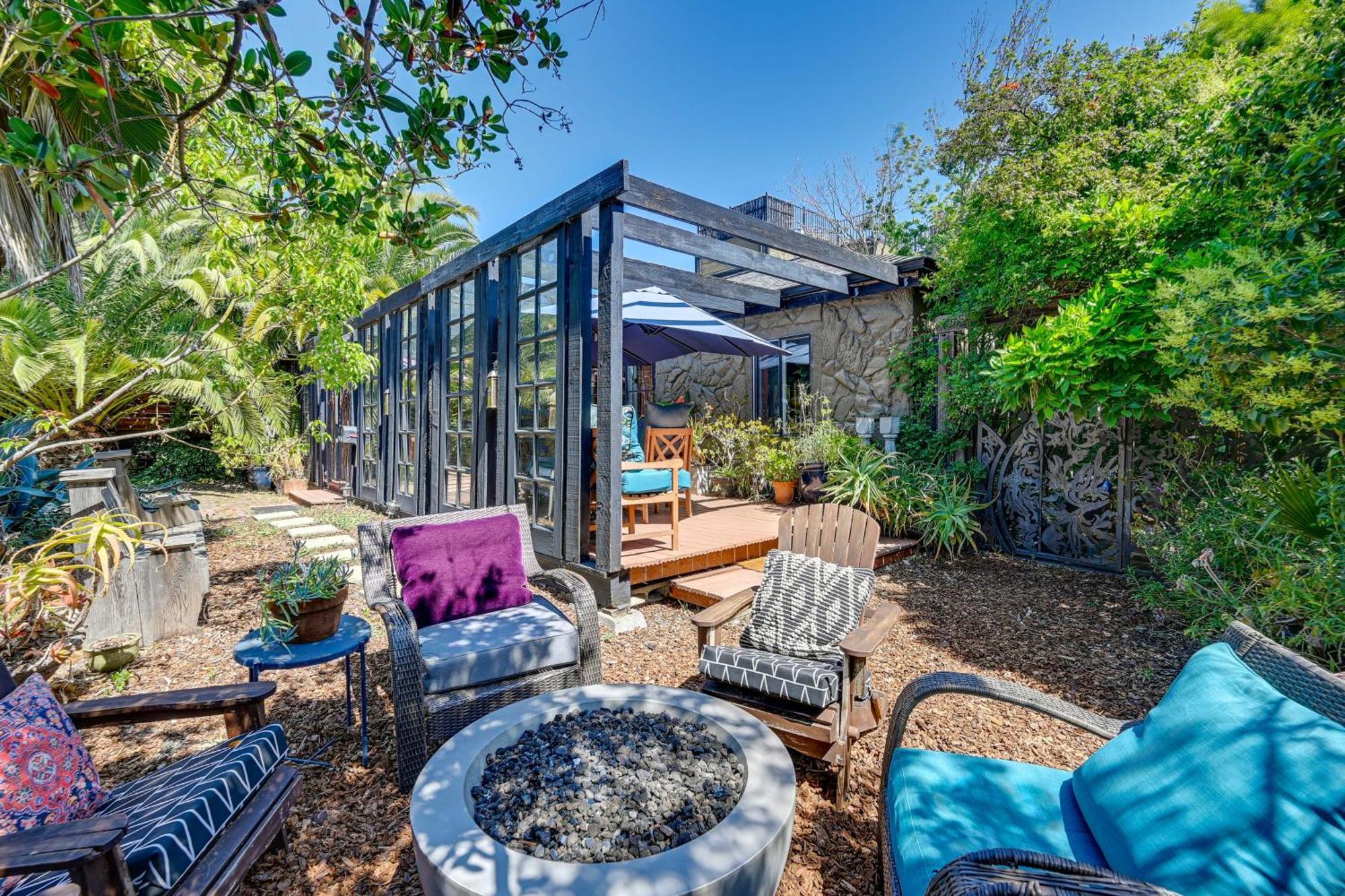 Bohemian Wonderland Benicia Bungalow With Pergola! Екстериор снимка